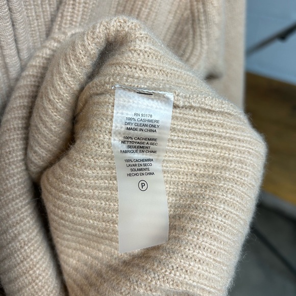Eli Tahari Cashmere Zipup Sweater - Picture 6 of 8